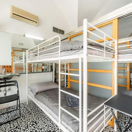 Hostel Hospitality House - H H H Ljubljana Ngoại thất bức ảnh
