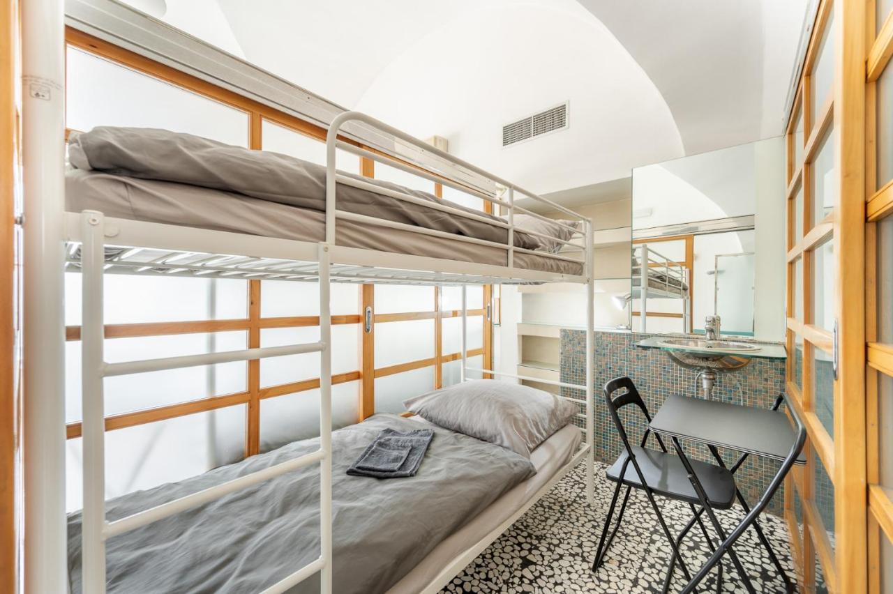 Hostel Hospitality House - H H H Ljubljana Ngoại thất bức ảnh