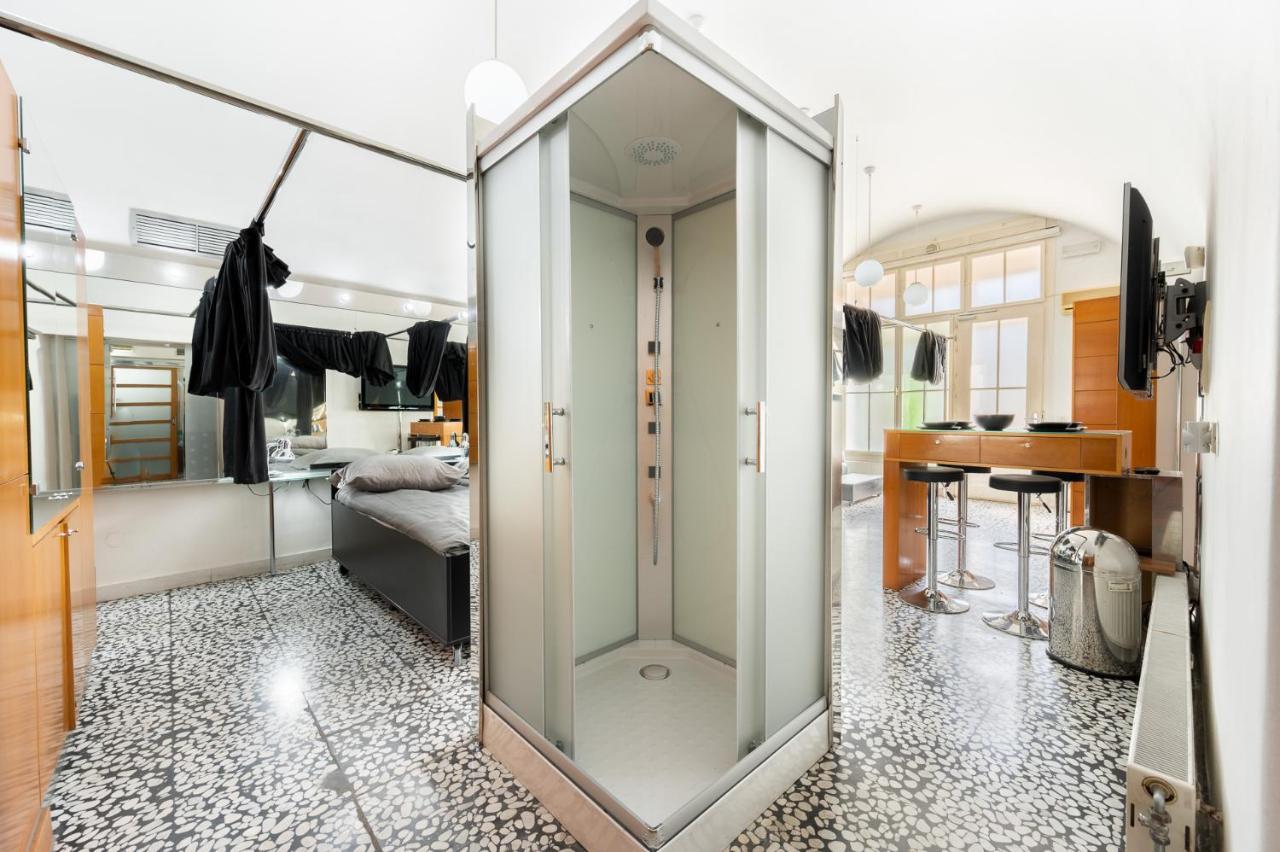 Hostel Hospitality House - H H H Ljubljana Ngoại thất bức ảnh