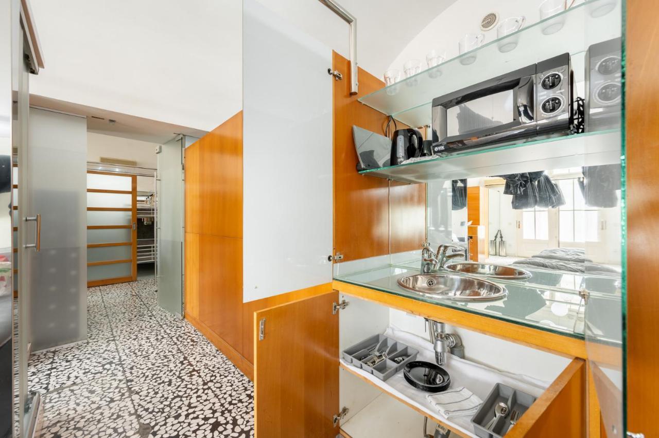 Hostel Hospitality House - H H H Ljubljana Ngoại thất bức ảnh